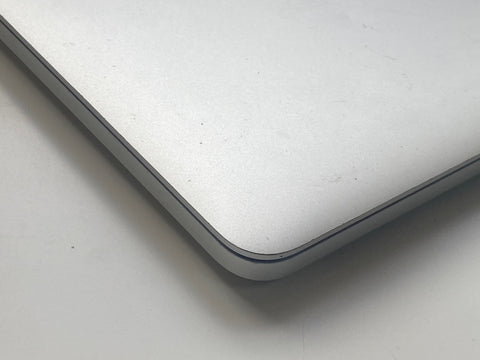 Apple 15" MacBook Pro A1398 2014 Core i7 2.8gHz 128GB SSD 16GB RAM Memory Laptop Silver