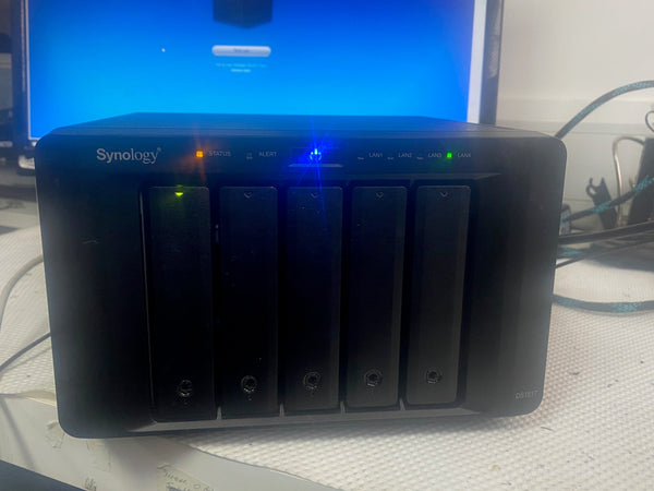 Synology Diskstation 2.5TB NAS Drive 5 Bay Desktop Network Storage Enclosure DS1517